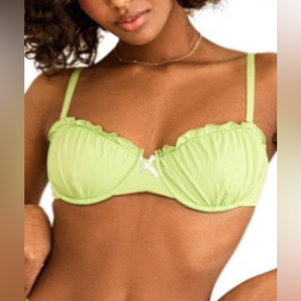 NWT Dippin' Daisy's Primrose Underwire Bikini Top light green White Bow Small